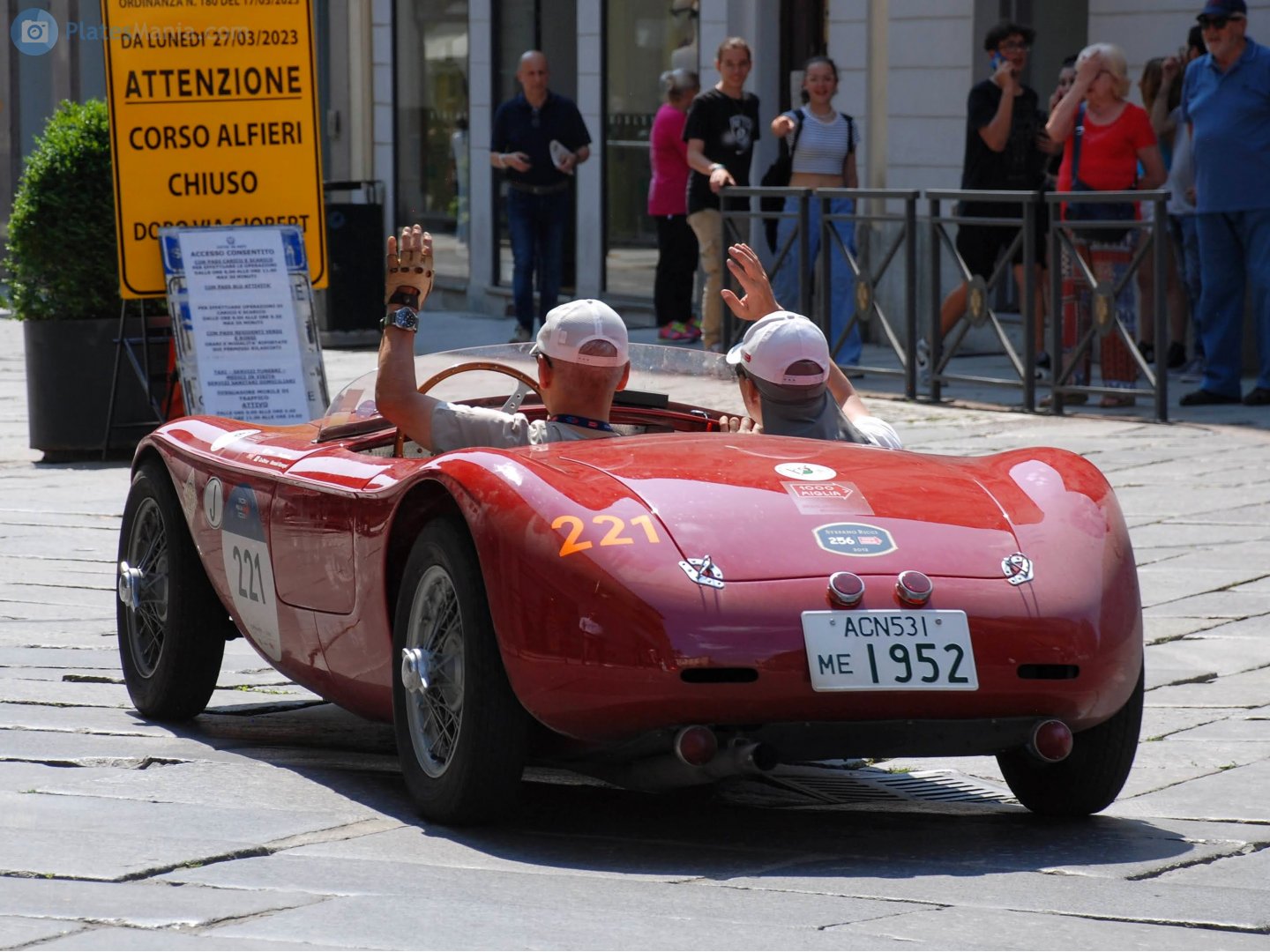 名古屋 531 め 1952, FIAT 1100 