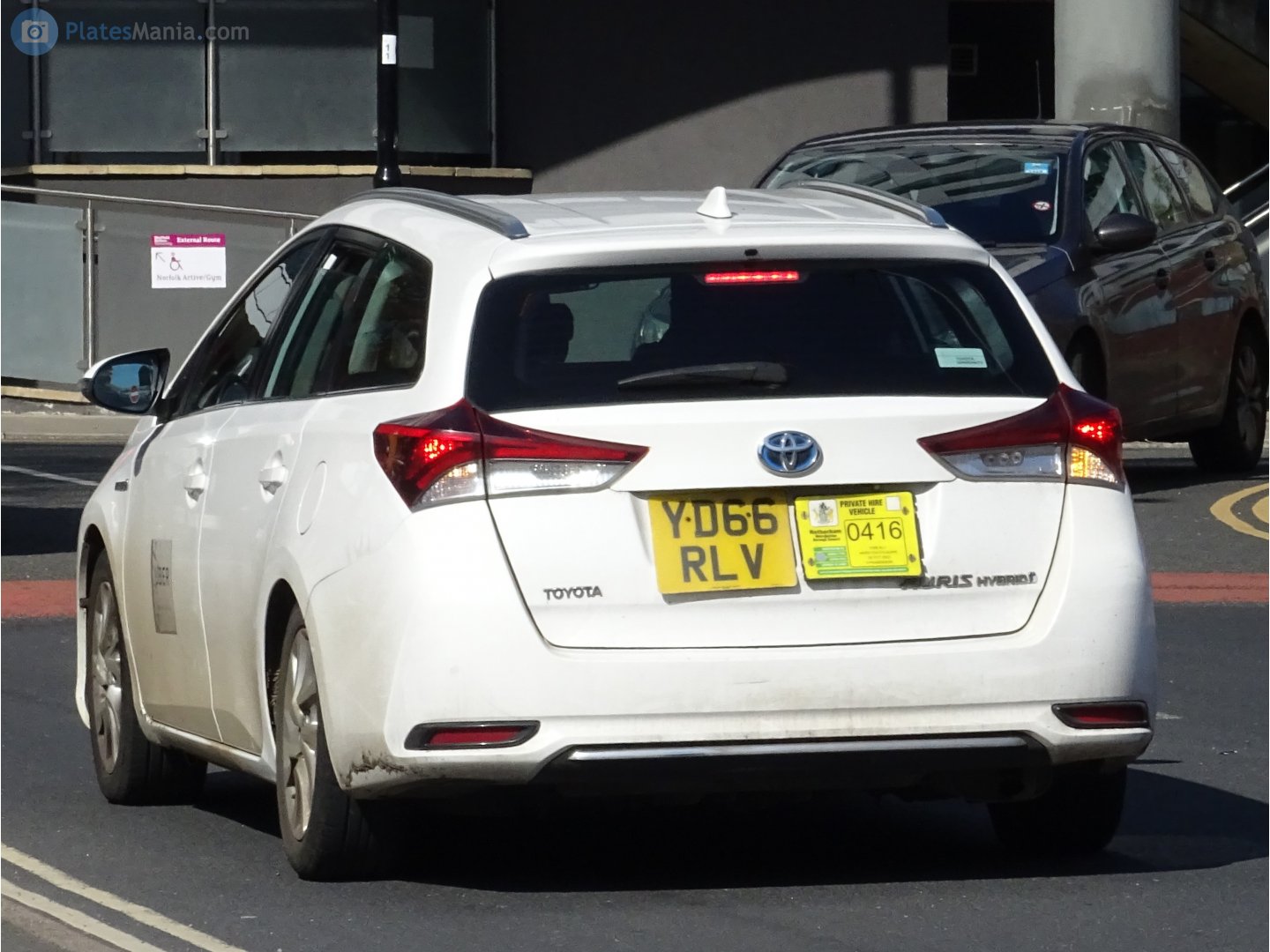 YD66RLV, Toyota Auris 2nd gen Touring Sports (E180), facelift, 2015–2019