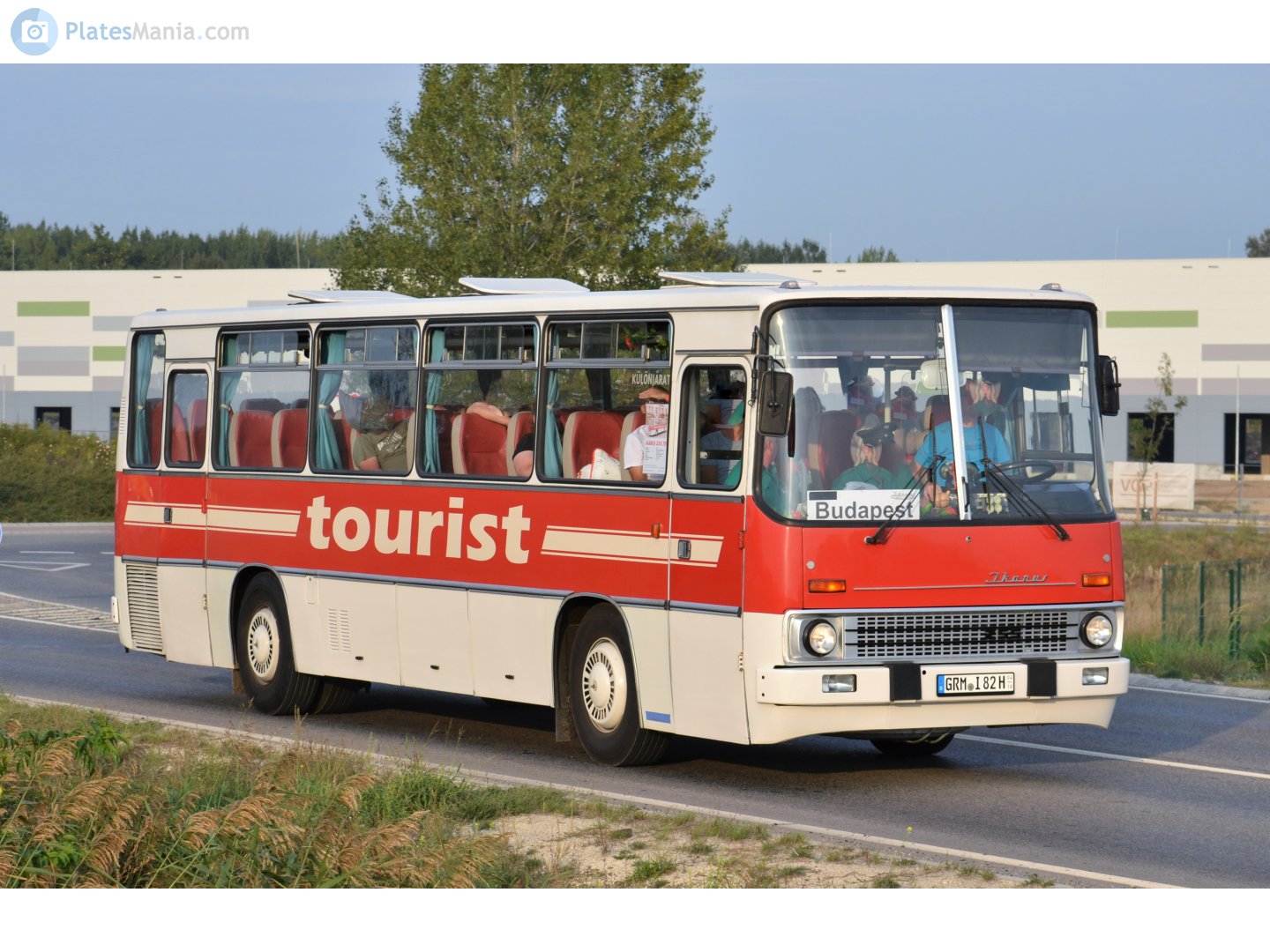 GRM I 82H (04/10), Ikarus 255 