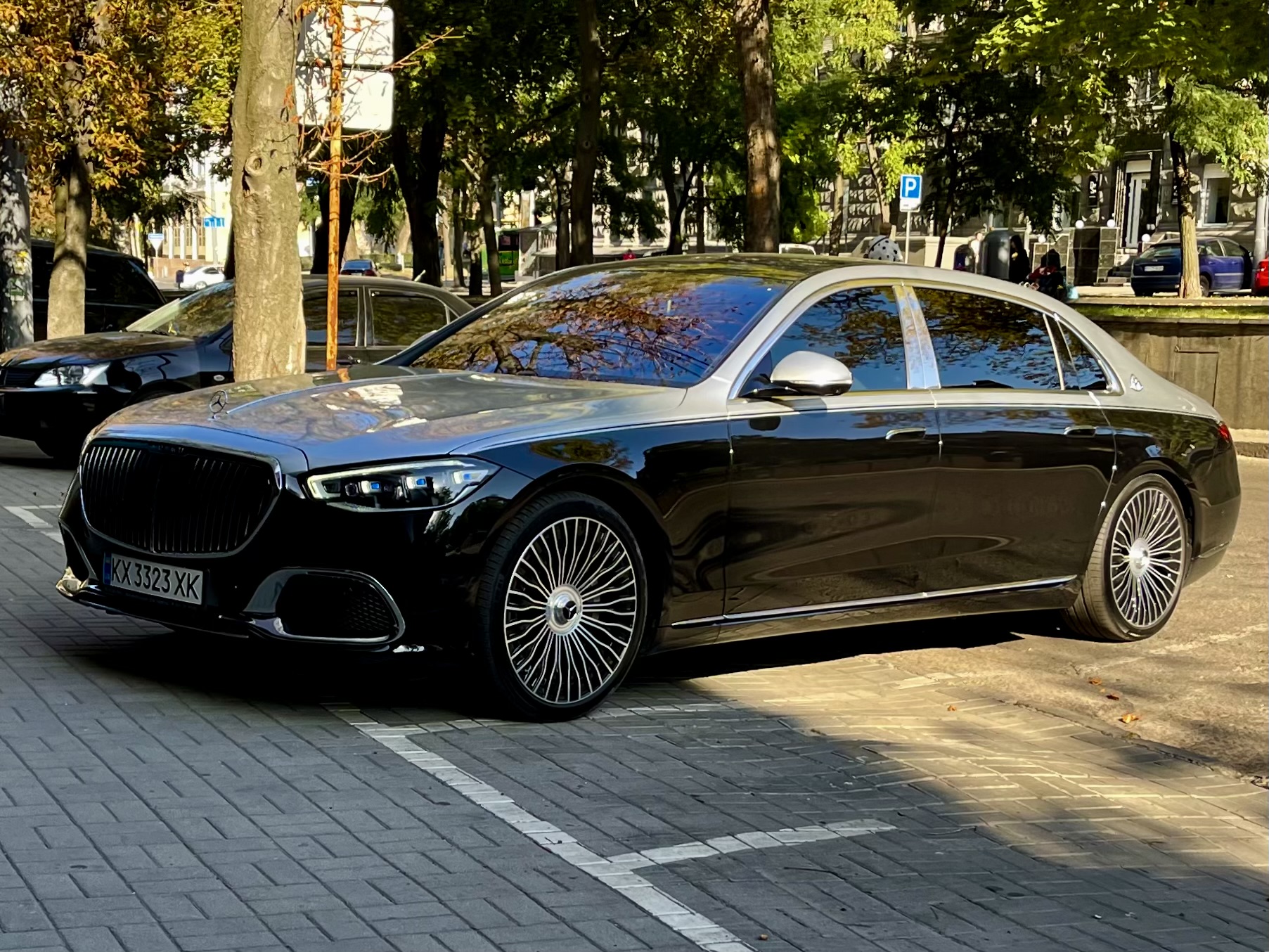 KX 3323 XK, Mercedes-Benz S-Klasse Maybach, 9th gen Sedan (Z223), 2021–