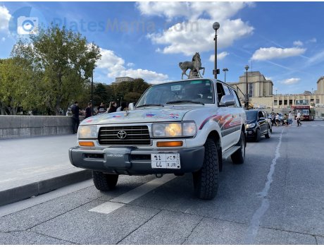 ‎٤٤‎ ‎ر ح ص‎ / 44 XJR, Toyota Land Cruiser