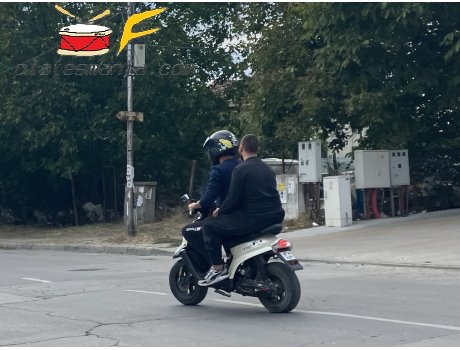 B 3699 M, MBK Booster