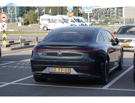 CD 77-09, Mercedes-Benz EQS