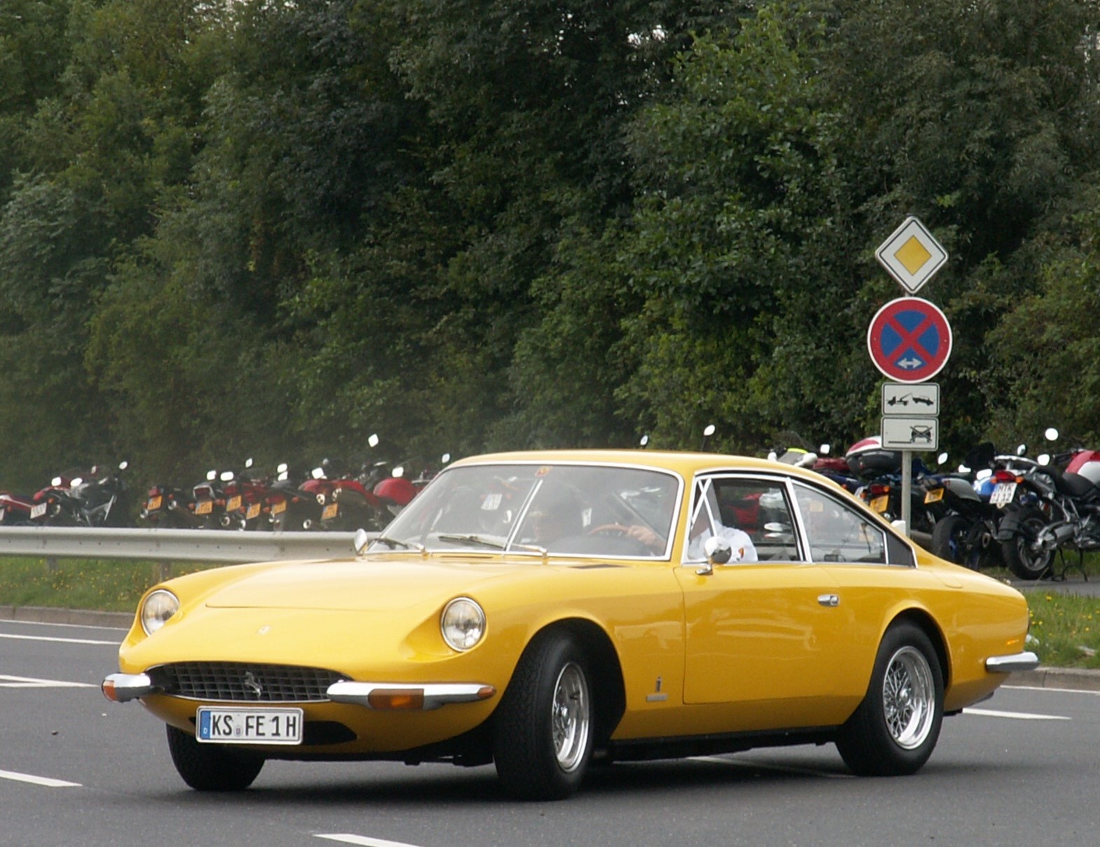 KS FE 1 H, Ferrari 365 365 GT 2+2 (1967–1971)