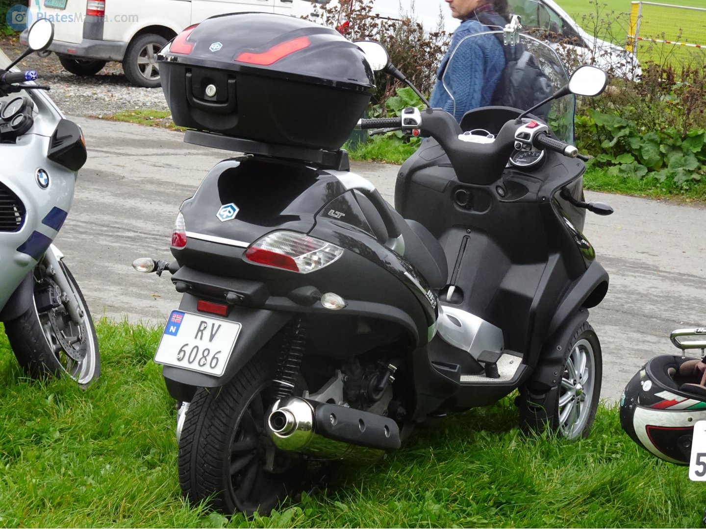 RV 6086, Piaggio MP3 1st gen, 2006–2014