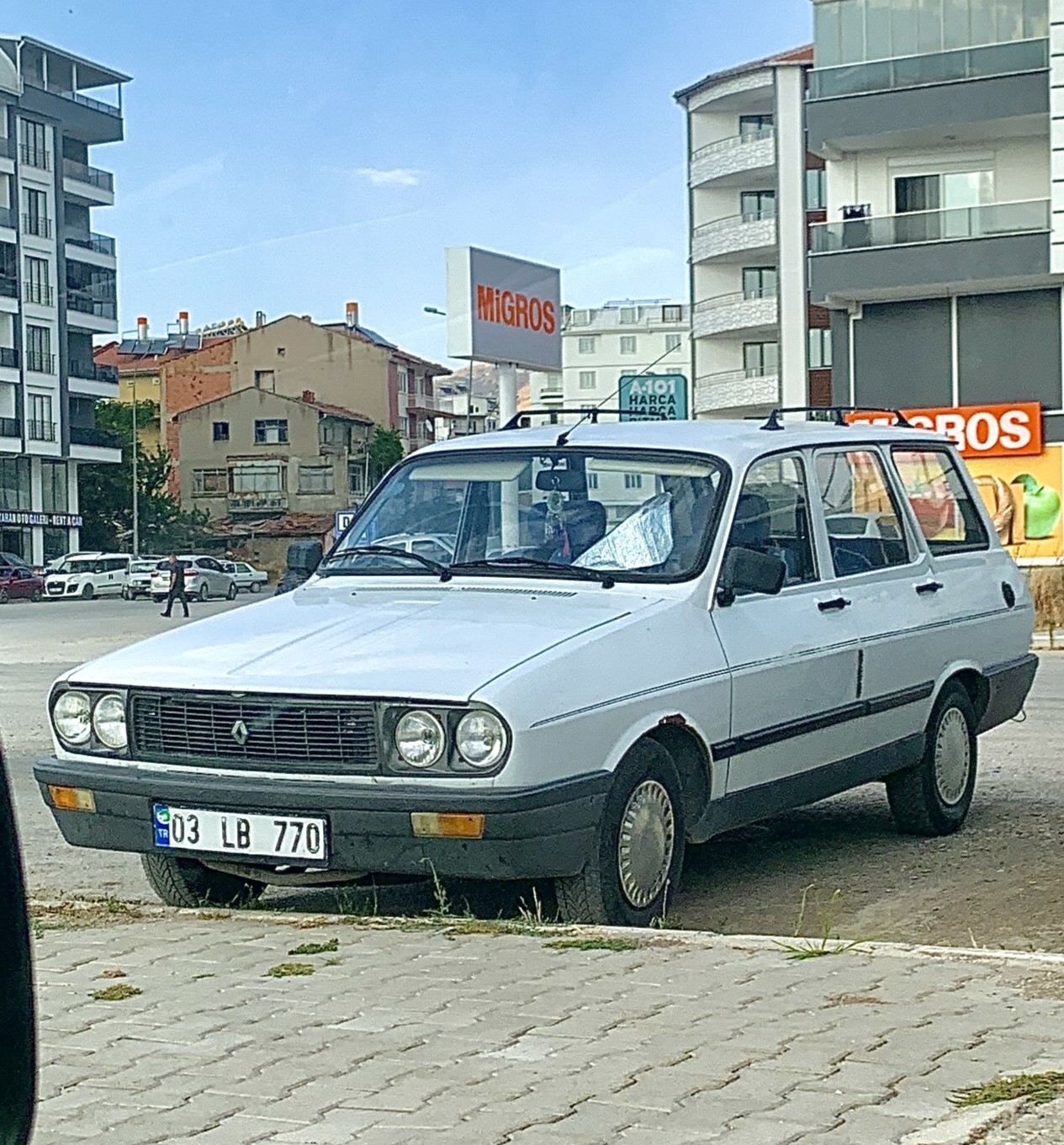 03 LB 770, Renault 12 1st gen Break (X17), 1970–1980