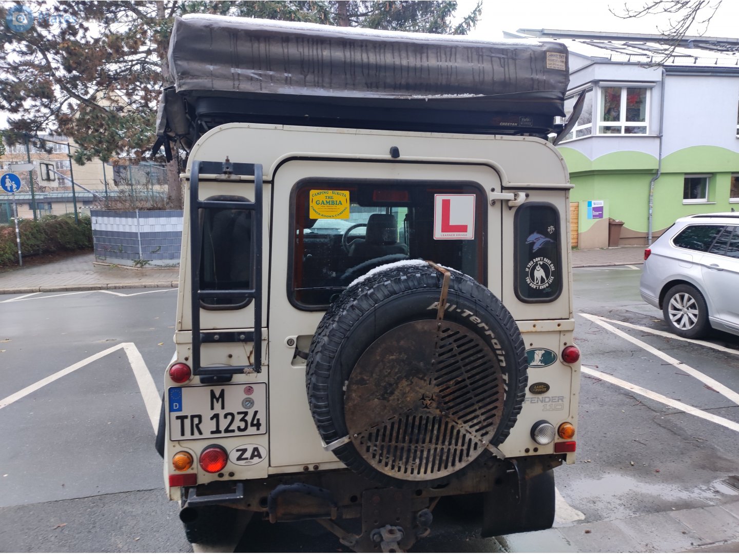 M TR 1234, Land Rover Defender 1st gen 110