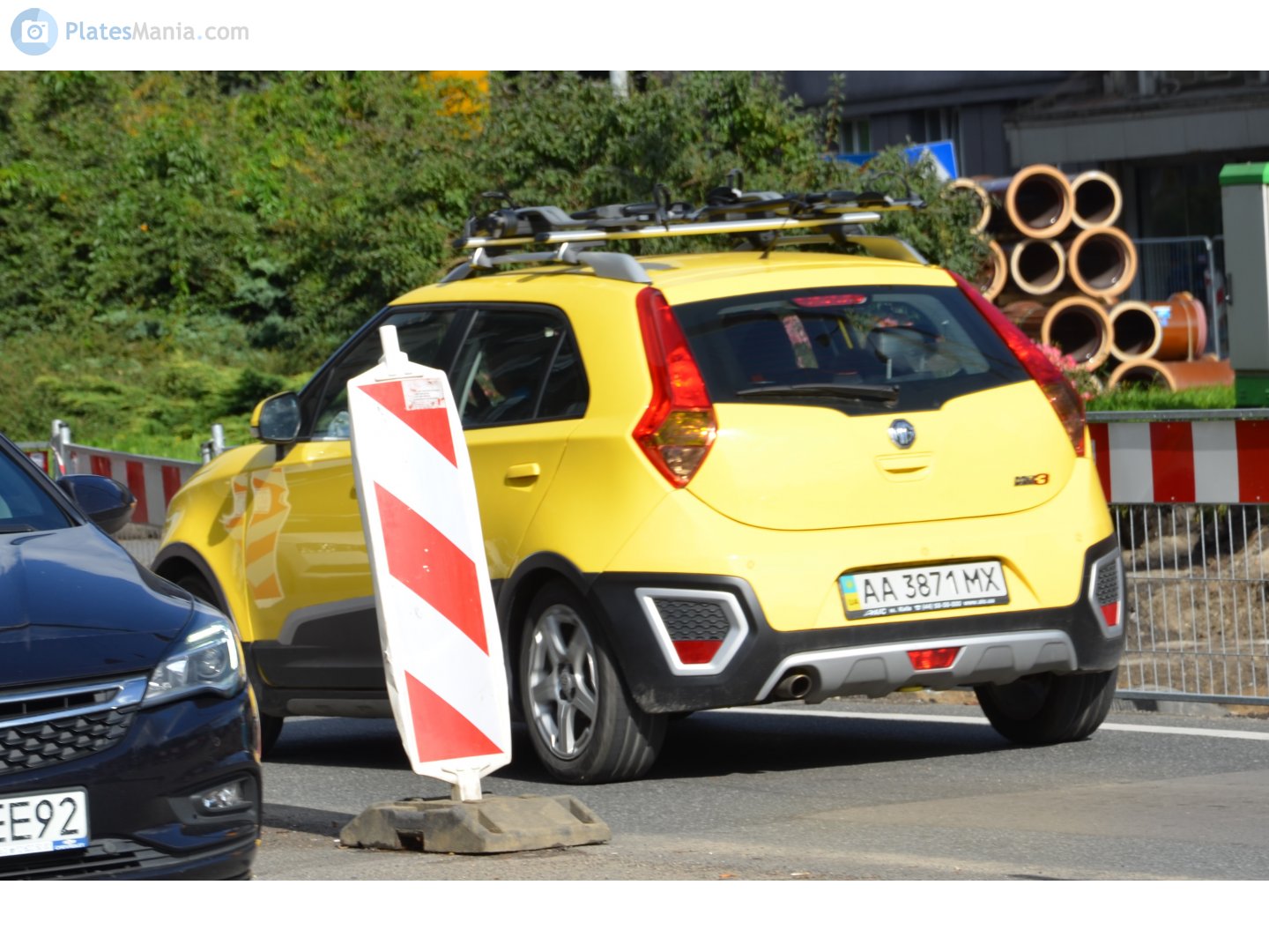 AA 3871 MX, MG 3 2nd gen Cross/Xross (ZP11), 2011–2014