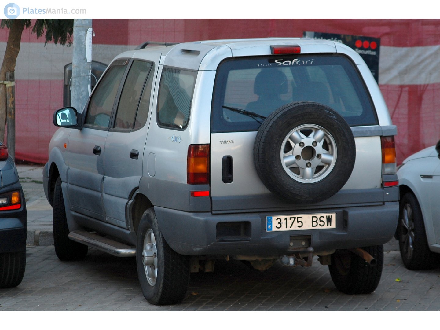 3175 BSW, Tata Safari 1st gen, 1998–2005