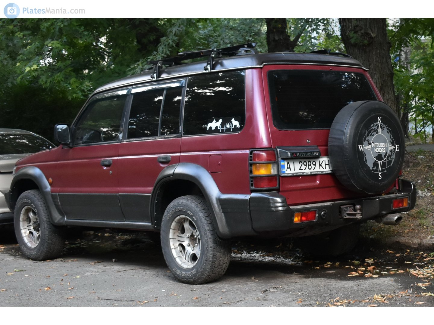 AI 2989 KH, Mitsubishi Montero 2nd gen 5-door SUV (V20/NH/NJ/NK/NL), 1991–1999