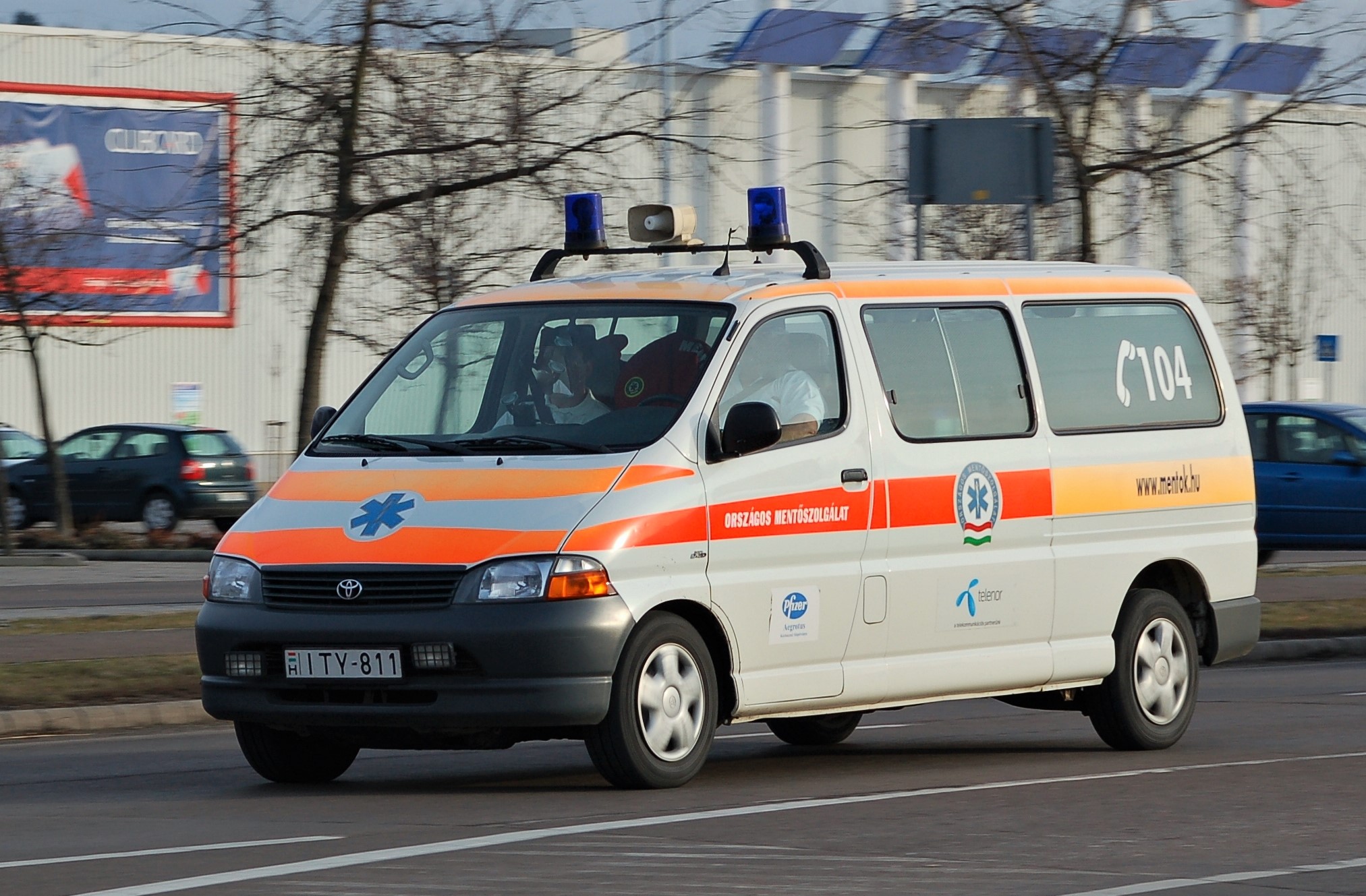 ITY-811, Toyota HiAce (SBV/Solemio) (XH10/XH20), 1995–2006