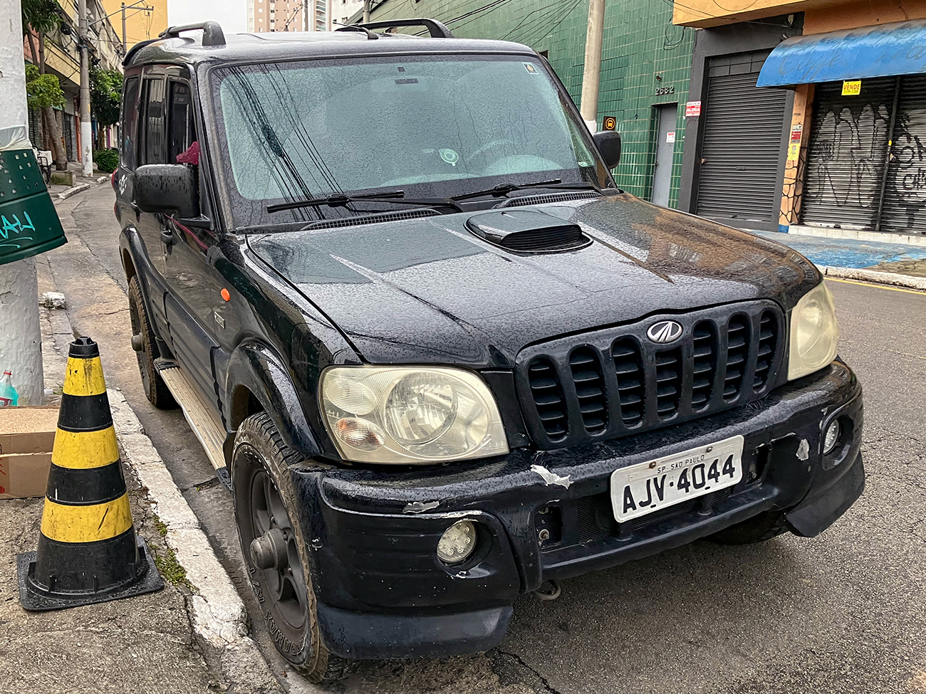 AJV-4044, Mahindra Scorpio 