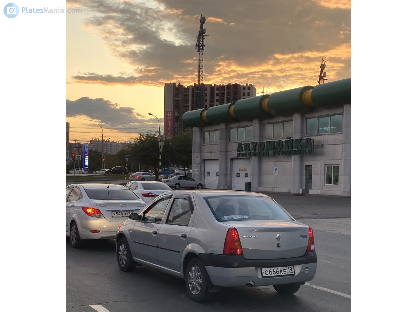 с 666 ке 19, Renault Logan 1st gen Sedan (LS0*/LS1*), 2004–2009