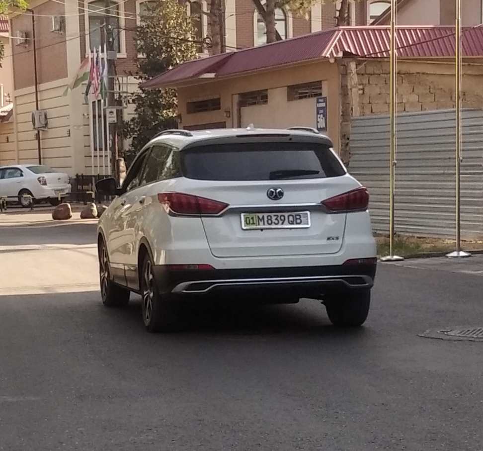 01 M 839 QB, BAIC Beijing EX5 