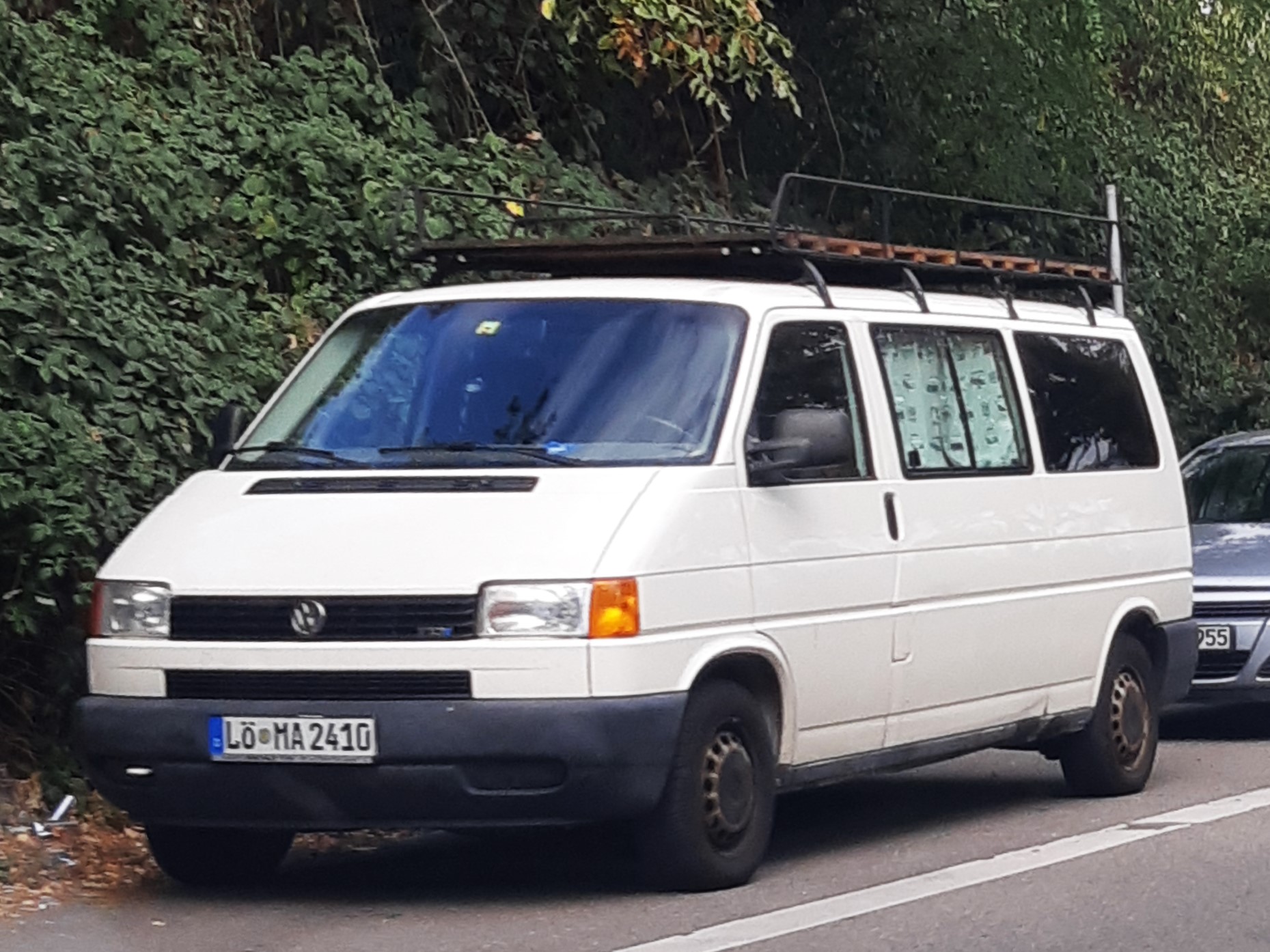 LÖ MA 2410, Volkswagen Transporter 4th gen Van (T4) (70/7D), 1990–2003
