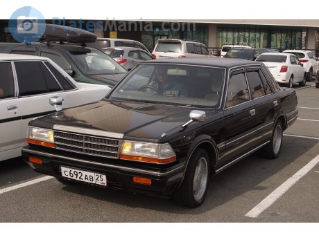 с692ав25, Nissan Gloria