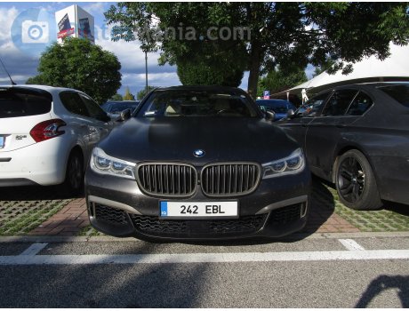 ‎٢٤٢‎, BMW 7 Series