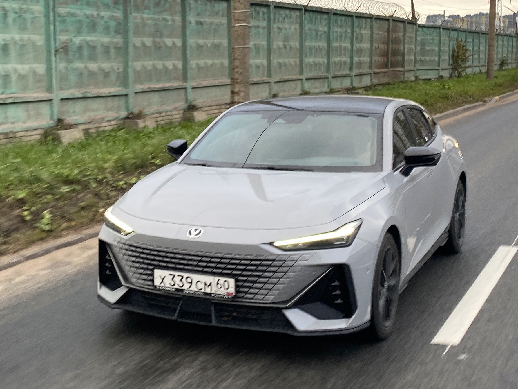 х 339 см 60, Changan (Chana) UNI-V 