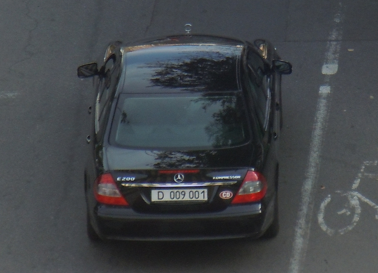 D 009 001, Mercedes-Benz E-Klasse 3rd gen Sedan (W211), 2002­–2009