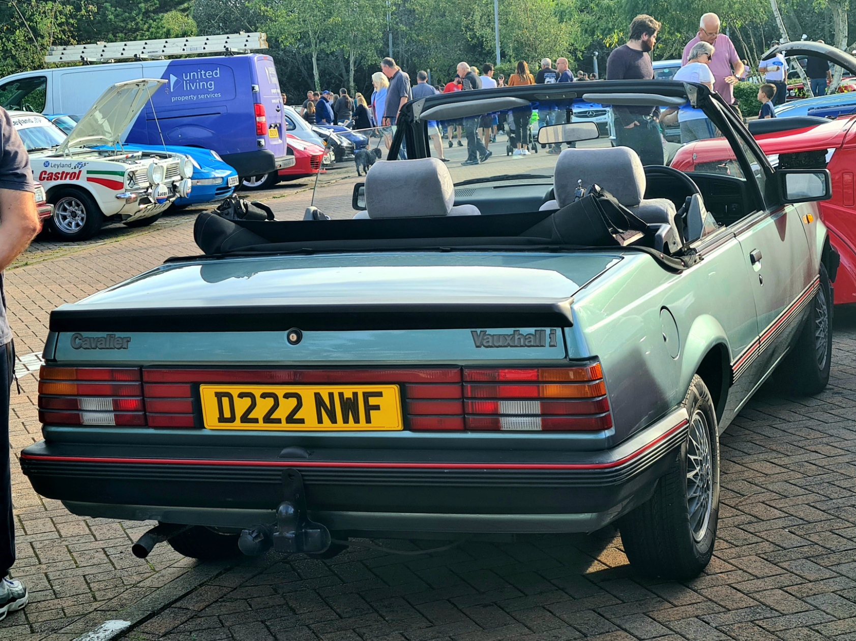 D222NWF, Vauxhall Cavalier 2nd gen Convertible, 1986–1988