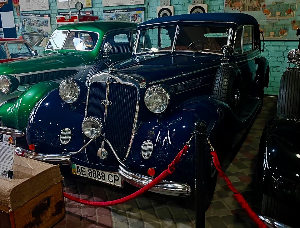 AE 8888 CP, Horch 930 