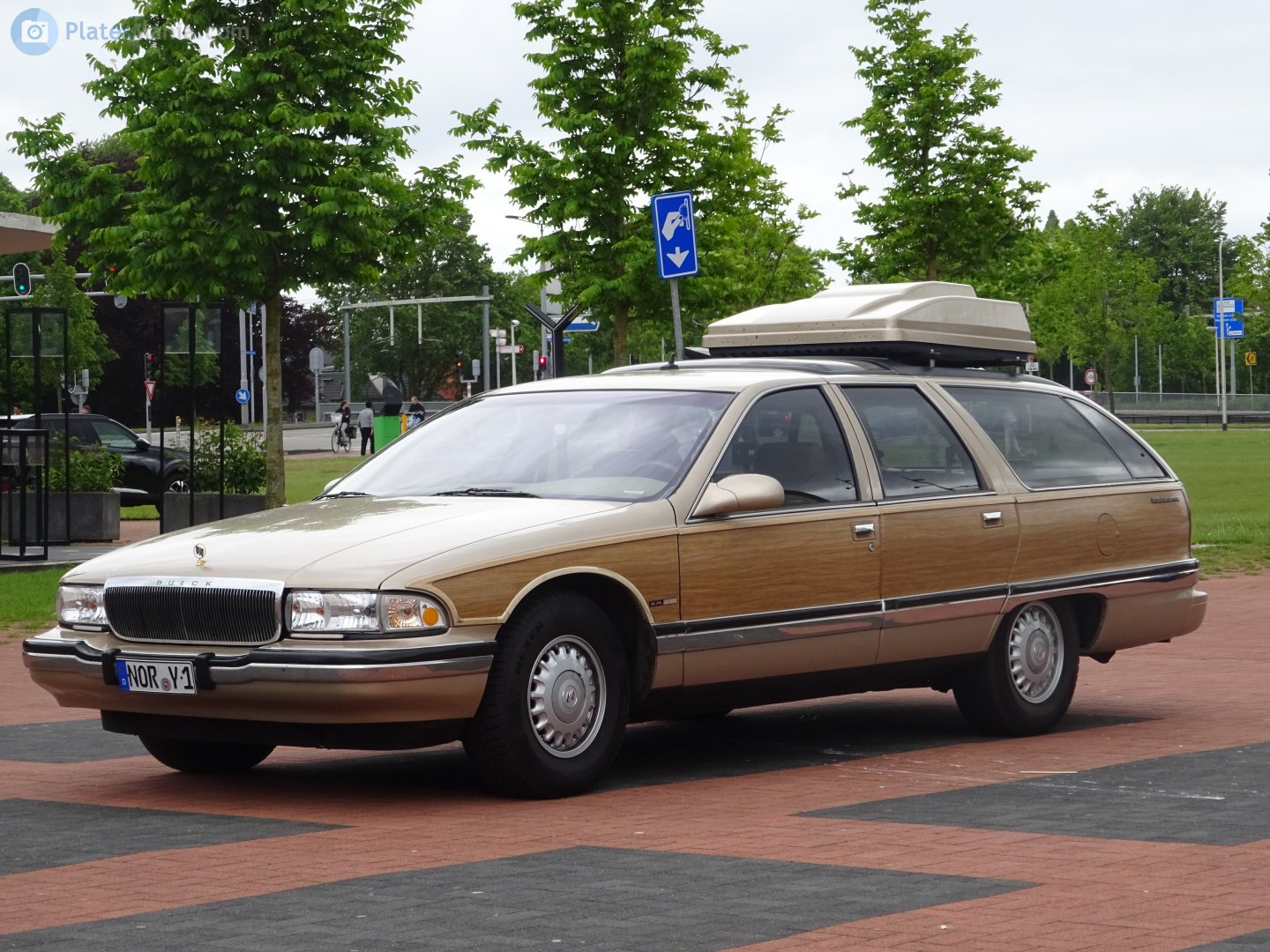 NOR Y 1, Buick Roadmaster 8th gen Wagon (B-body), 1990–1996