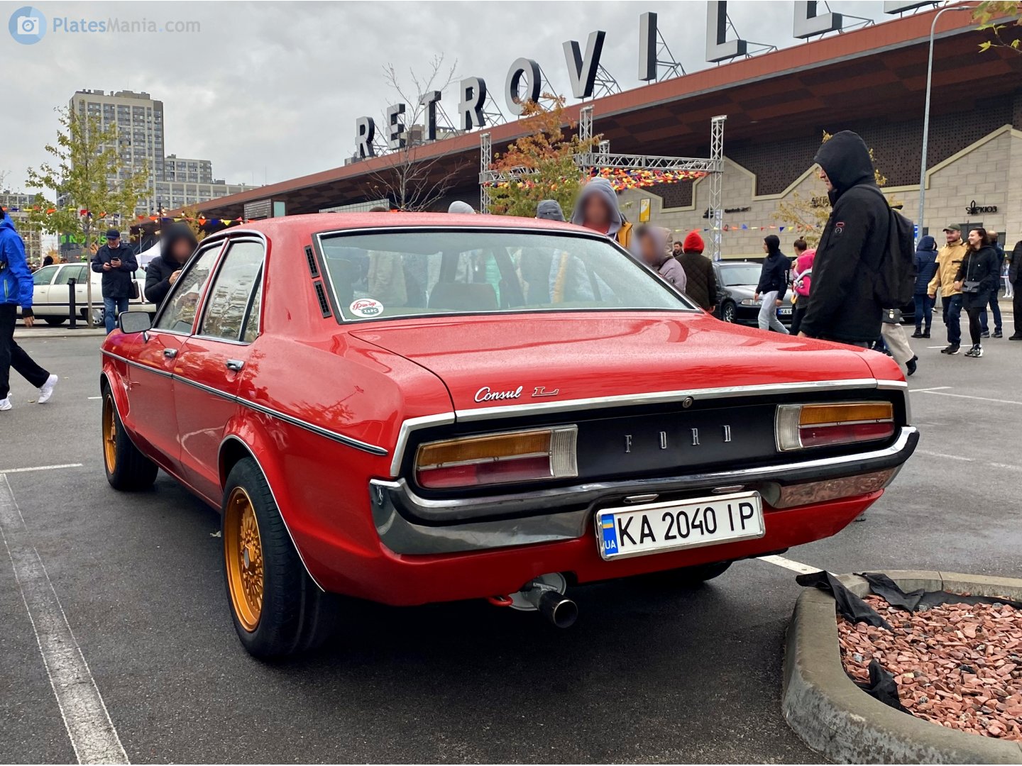 KA 2040 IP, Ford Consul 4th gen 4-door Sedan (GGFL), 1972–1975