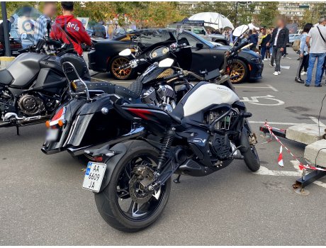 AA 6609 JA, Zontes V