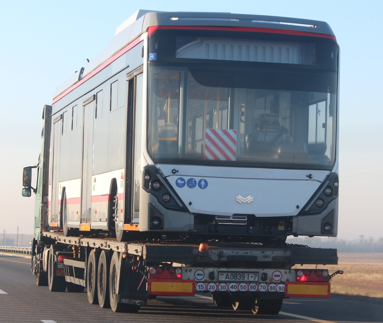 A 0839 I-7, Schmitz SPL 