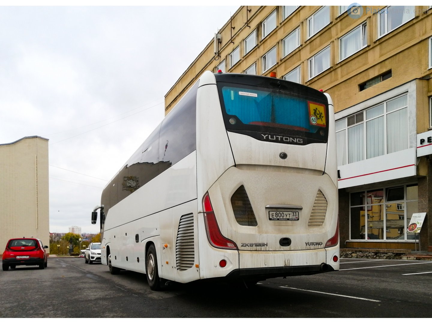 е 800 ут 33, Yutong ZK6128H 