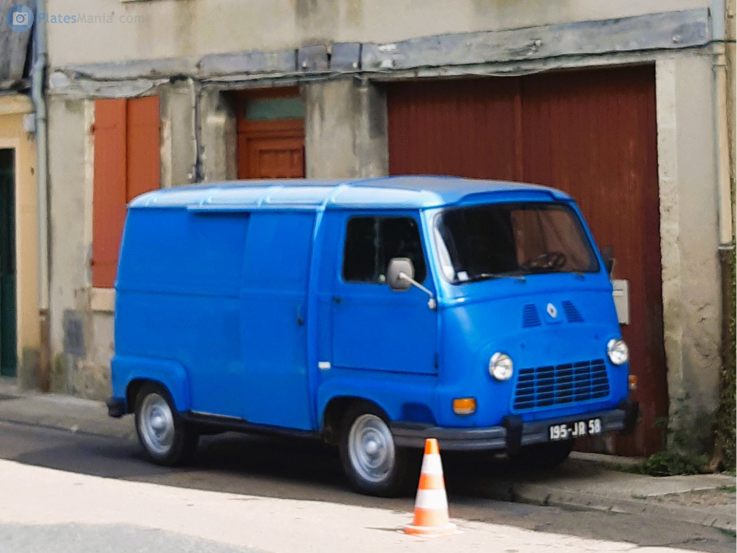 195 JR 58, Renault Estafette 1st gen (X13), 1959–1980