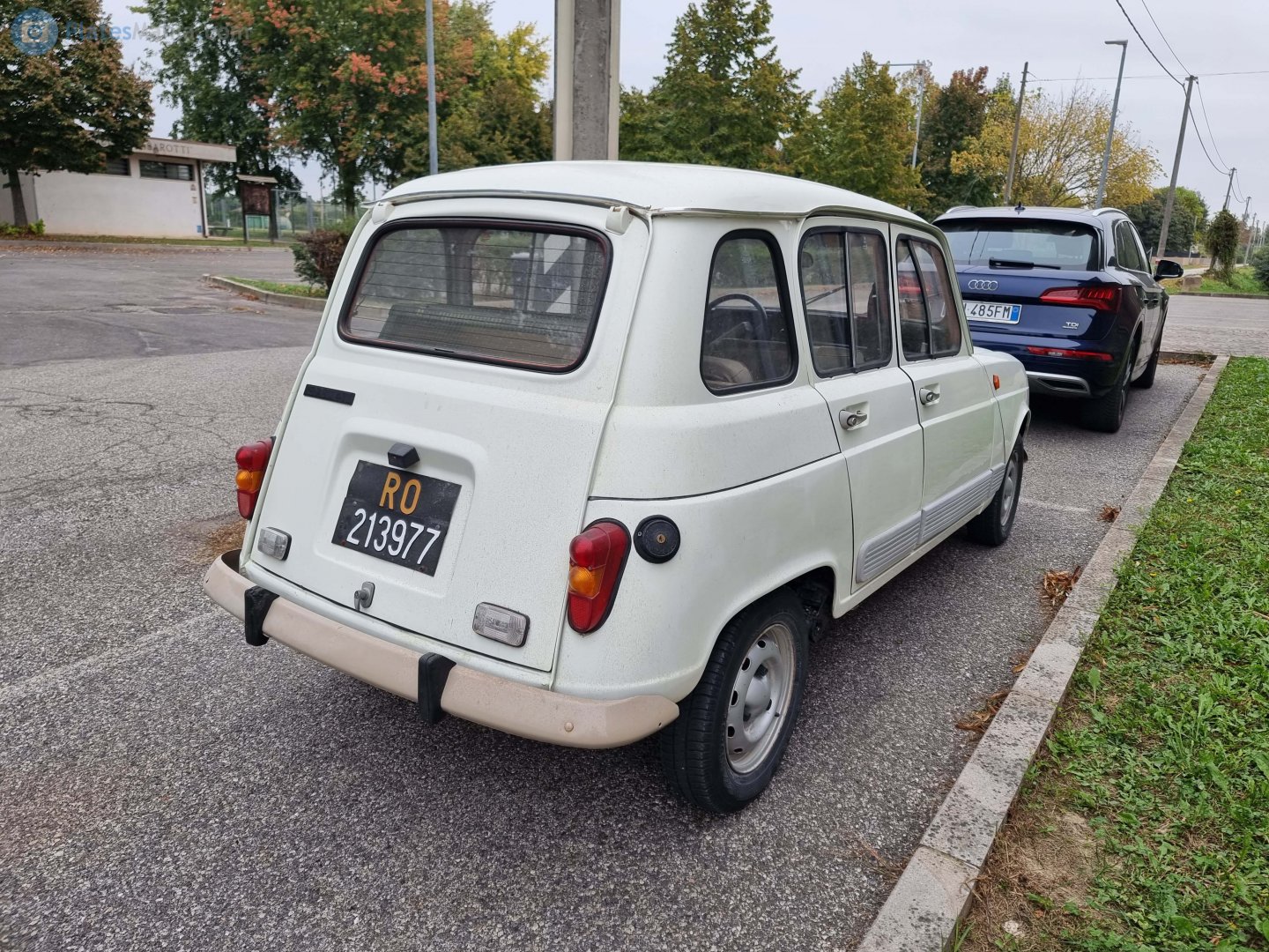 RO 213977, Renault 4 1st gen Sedan/Hatch (112), 1961–1992