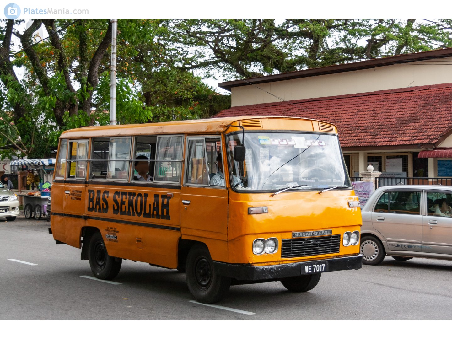 WE 7017, Nissan Civilian 1st gen Echo/Civilian (GC240), 1966–1976