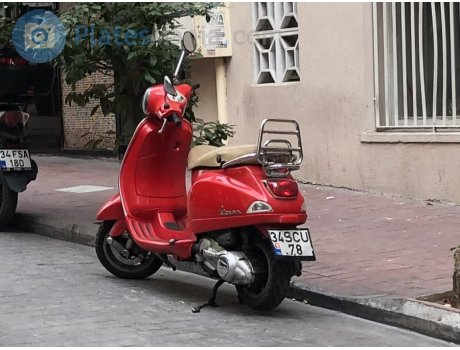 34 SCU 78, Vespa LX