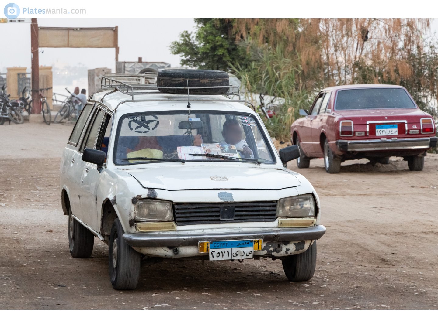 ٢٥٧١ ىرص, Peugeot 504 1st gen Break (E), 1970–1983 (–1999 for LATAM-market, –2006 for African-market)