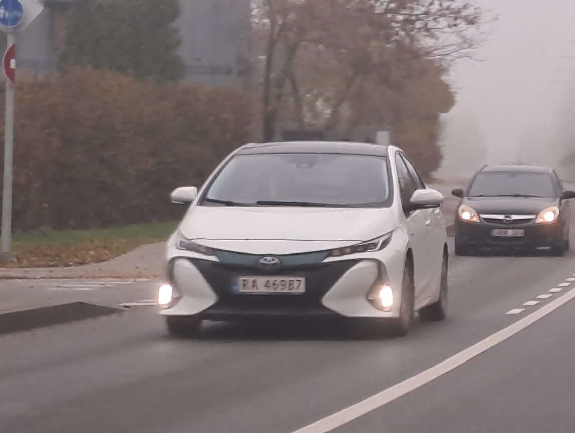 RA 46987, Toyota Prius 4th gen PHV/Prime (ZVW52/ZVW50L), 2016–2022