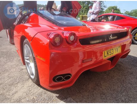 LK53 YWT, Ferrari Enzo