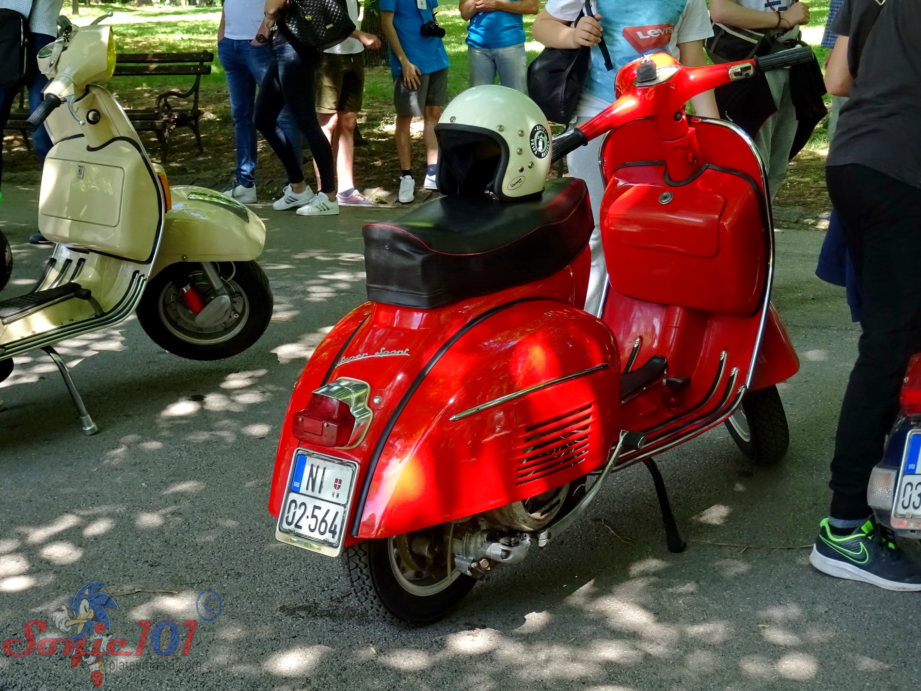 NI 02-564, Vespa 180 SS 