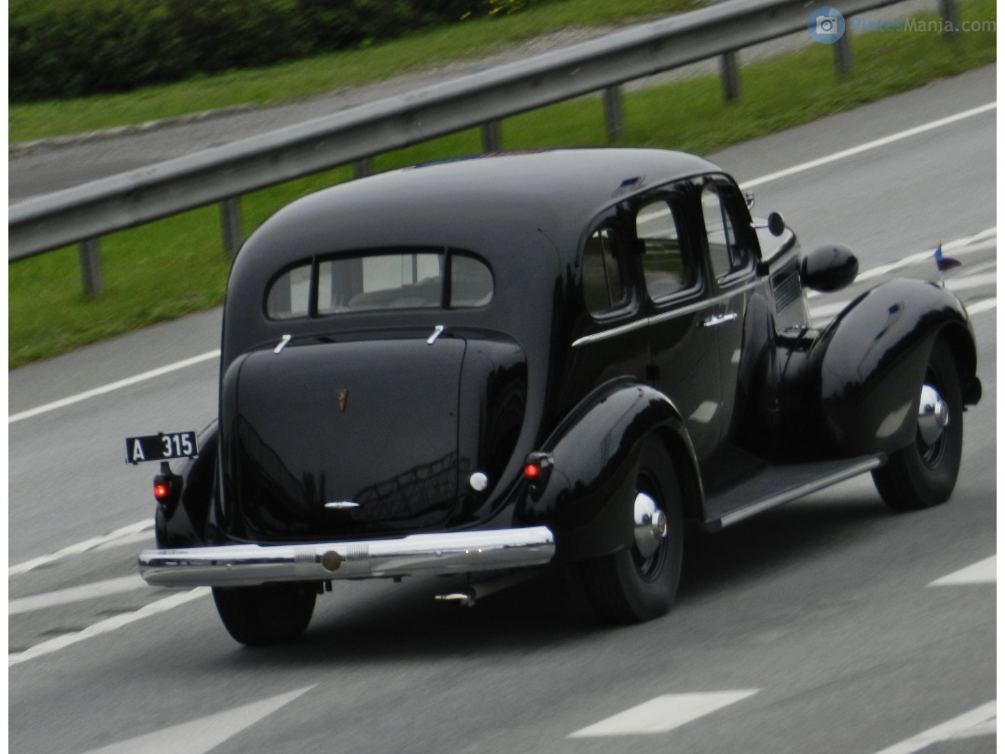 A 315, Cadillac Series 65 1st gen Sedan (6519; C-body), 1936–1938