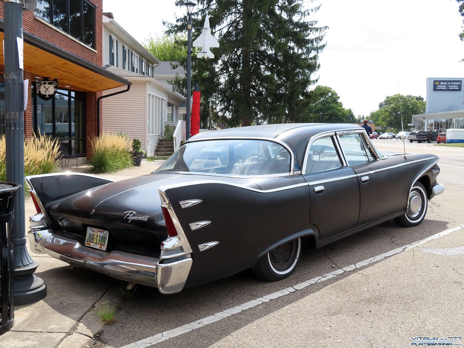 JUB 1709, Plymouth Belvedere 4th gen 1960 4-door Sedan, 1960–1961