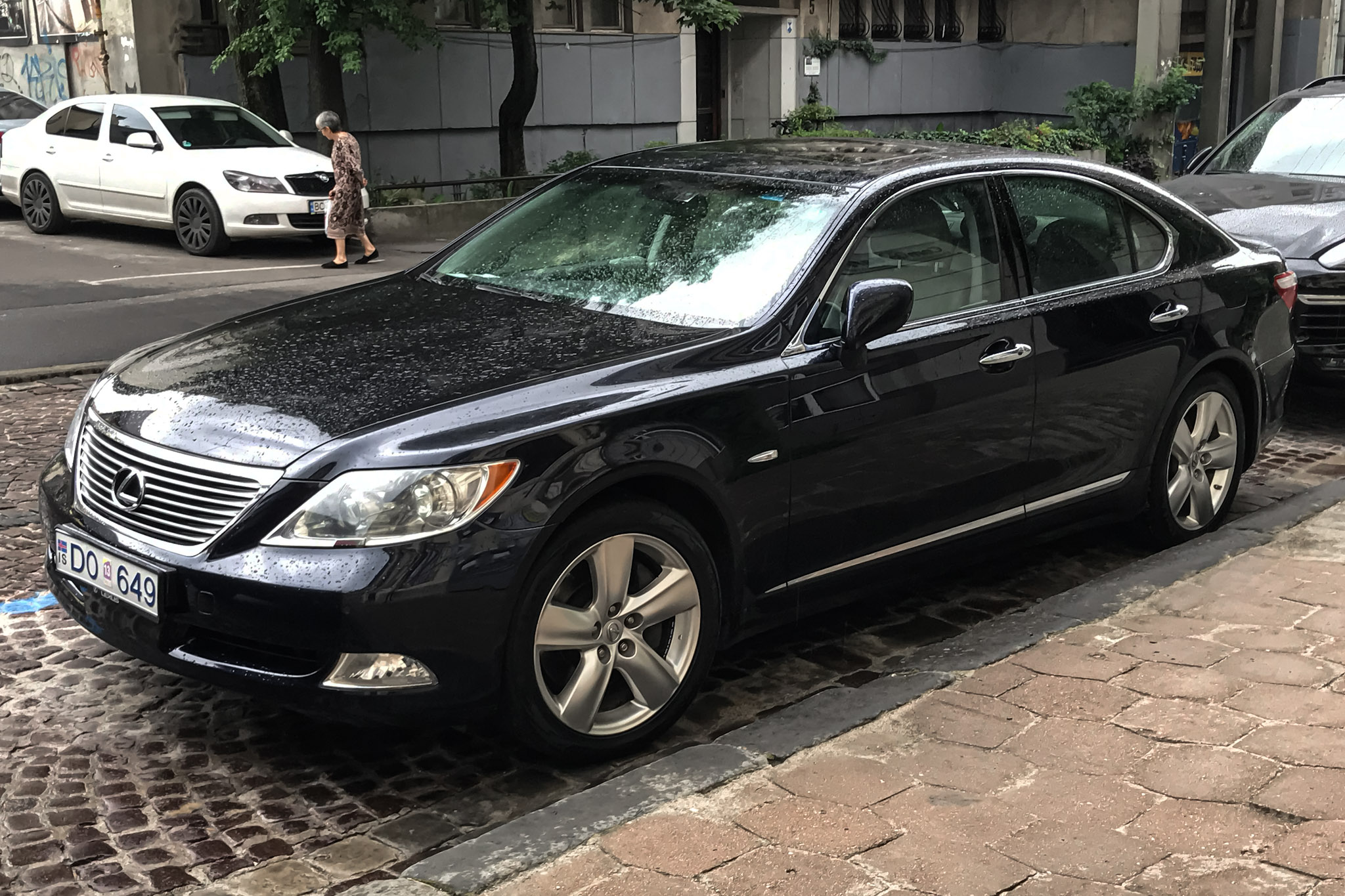 DO 649, Lexus LS 4th gen (XF40), 2006–2012