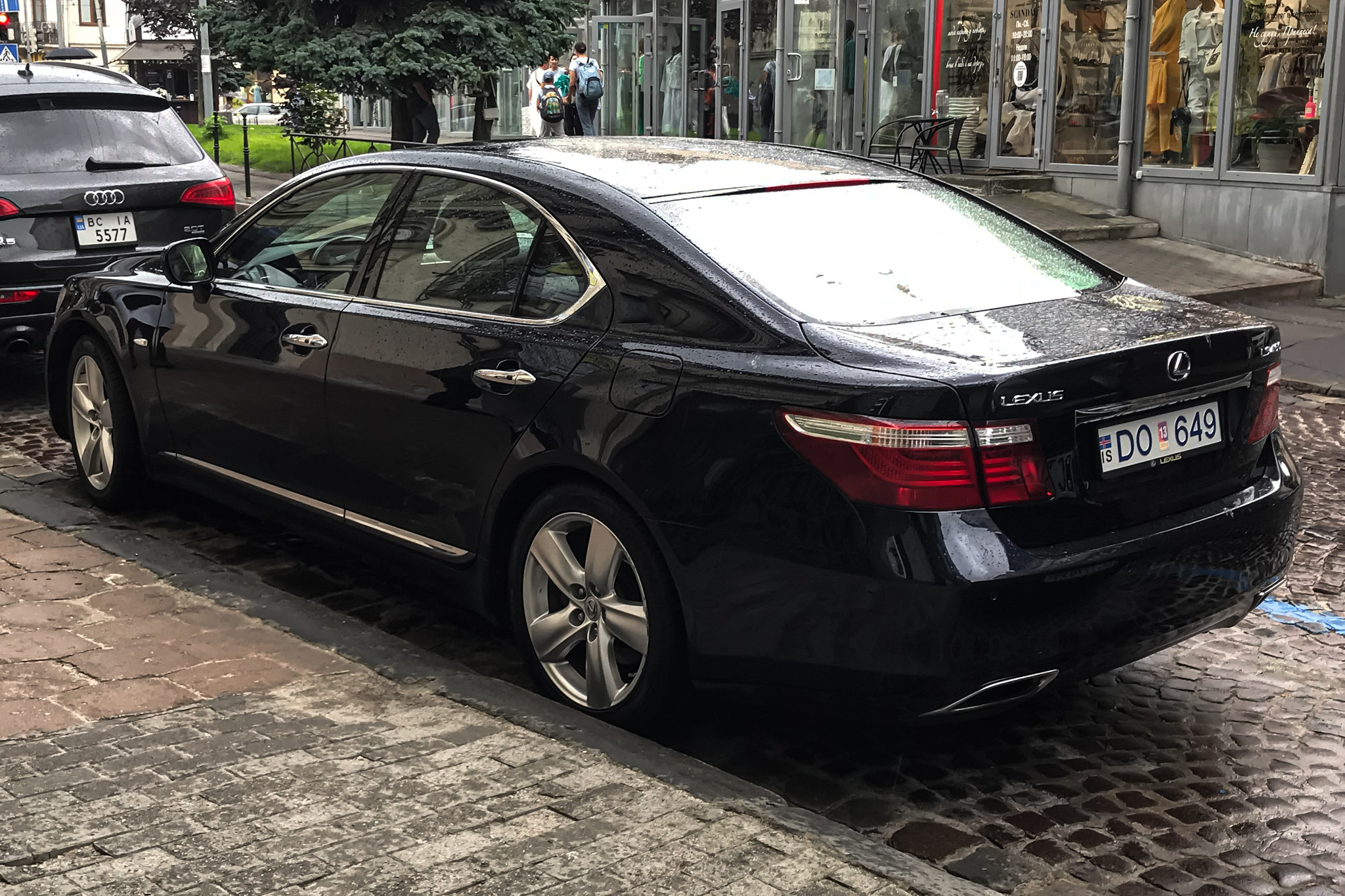 DO 649, Lexus LS 4th gen (XF40), 2006–2012