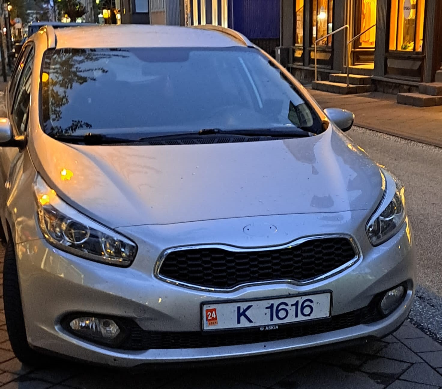 K 1616, Kia Ceed 2nd gen cee'd_SW (JD), 2012–2018