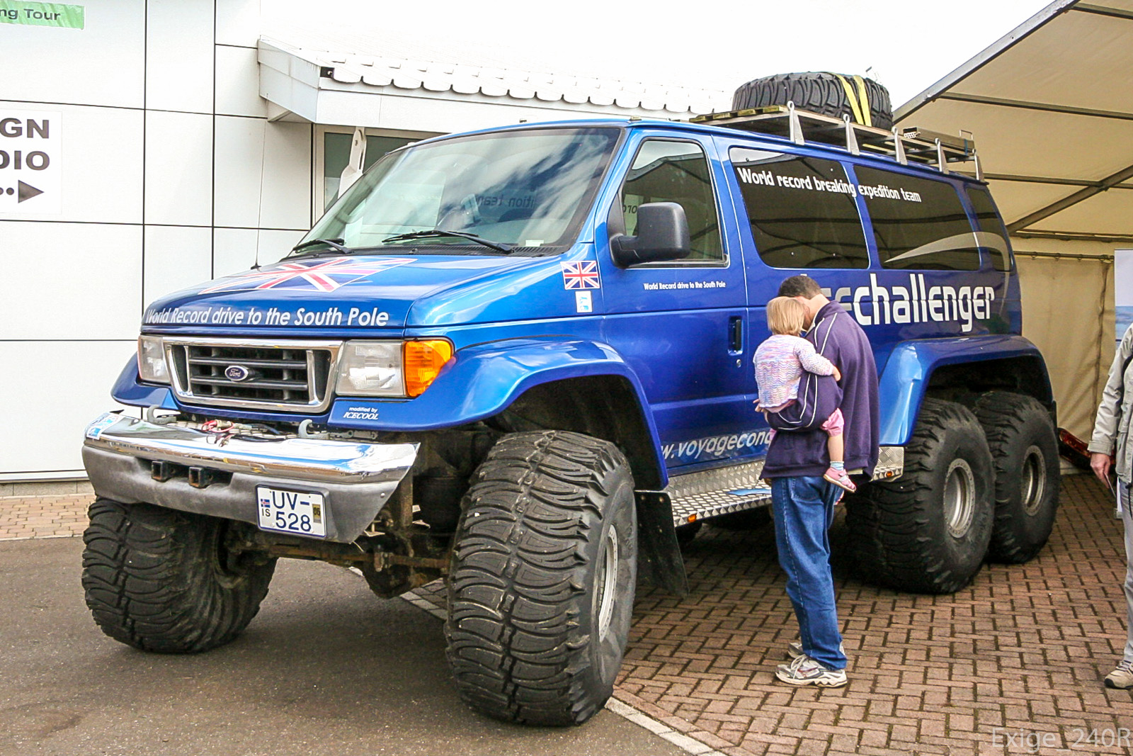 UV 528, Ford E-Series 4th gen, 1991–2007