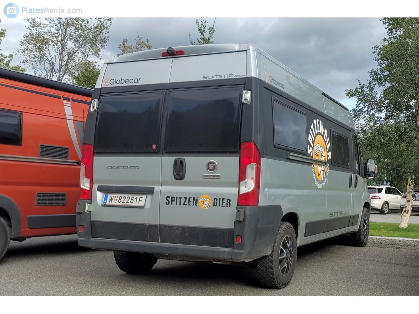 W 82261 F, Globecar Summit 