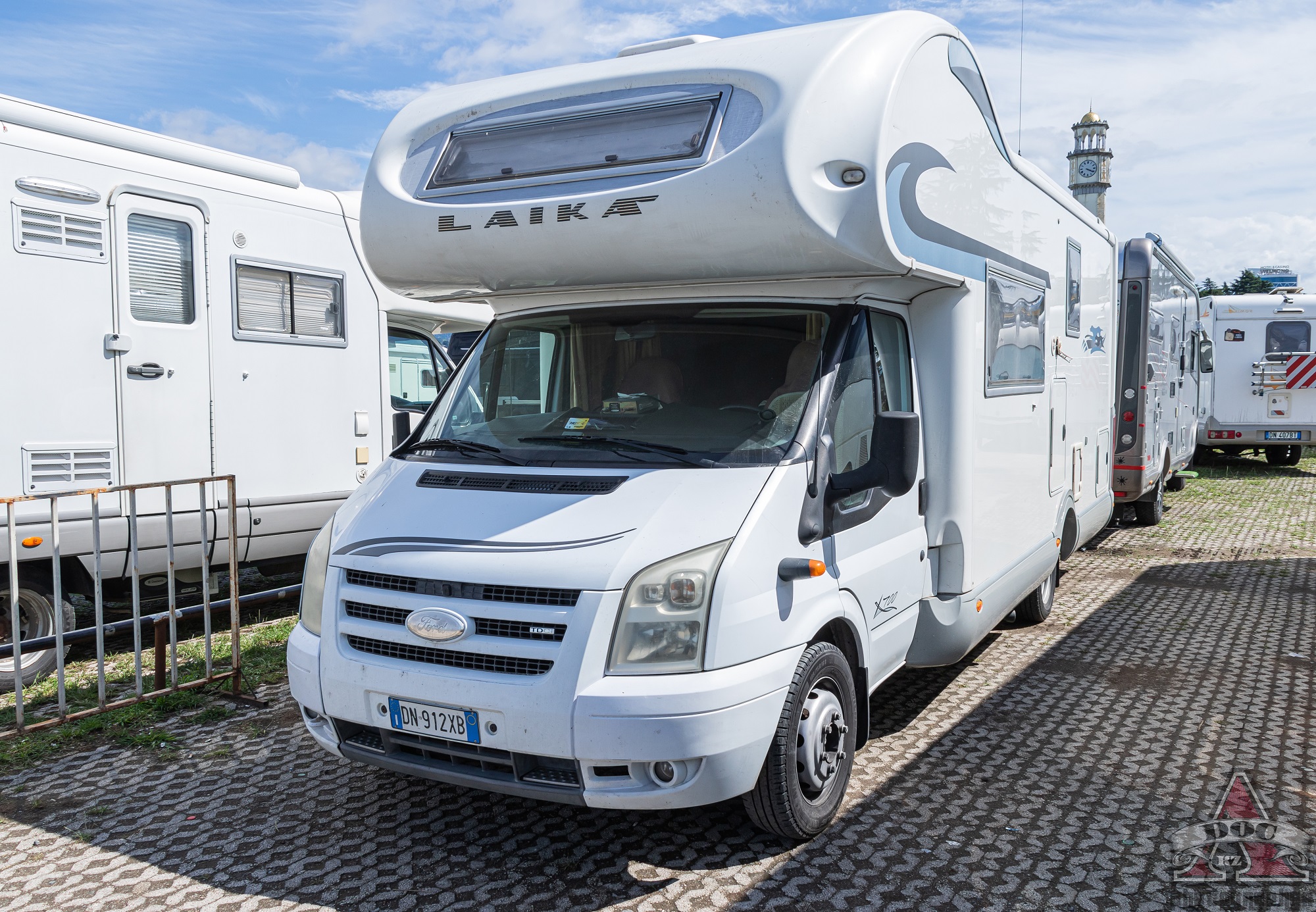 DN 912 XB, Laika Serie X 