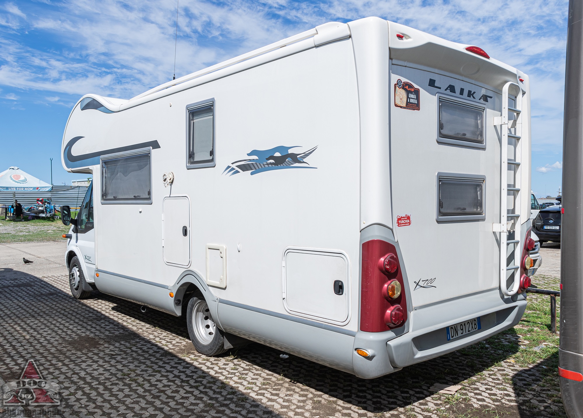 DN 912 XB, Laika Serie X 