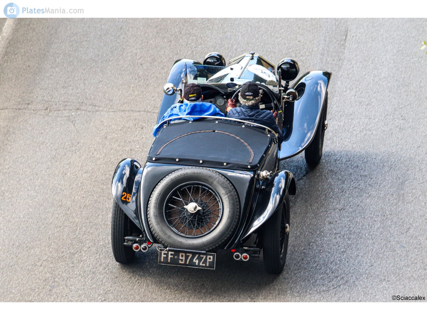 FF 974 ZP, Lancia Lambda 