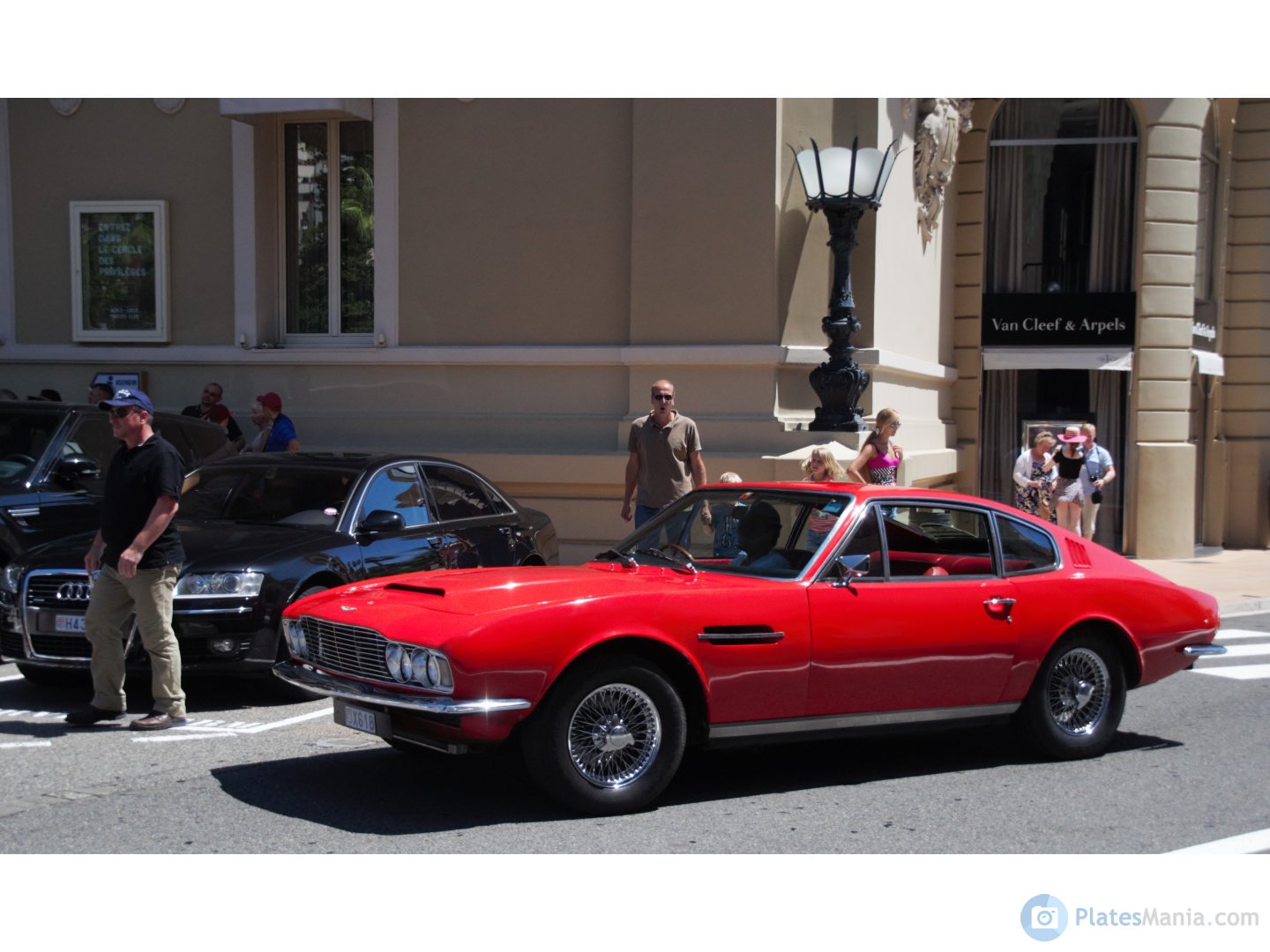 X618, Aston Martin V8 