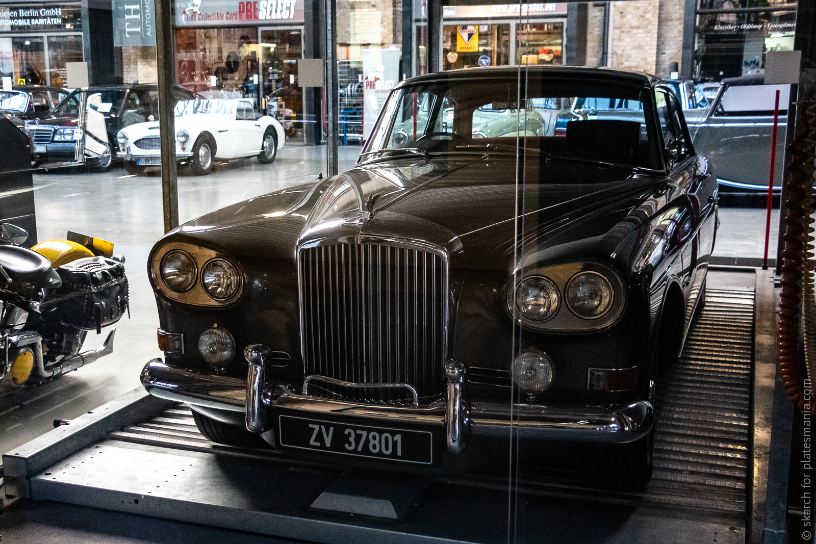 ZV 37801, Bentley S1/S2/S3 S3 Continental 2-door Saloon by Mulliner Park Ward, 1962